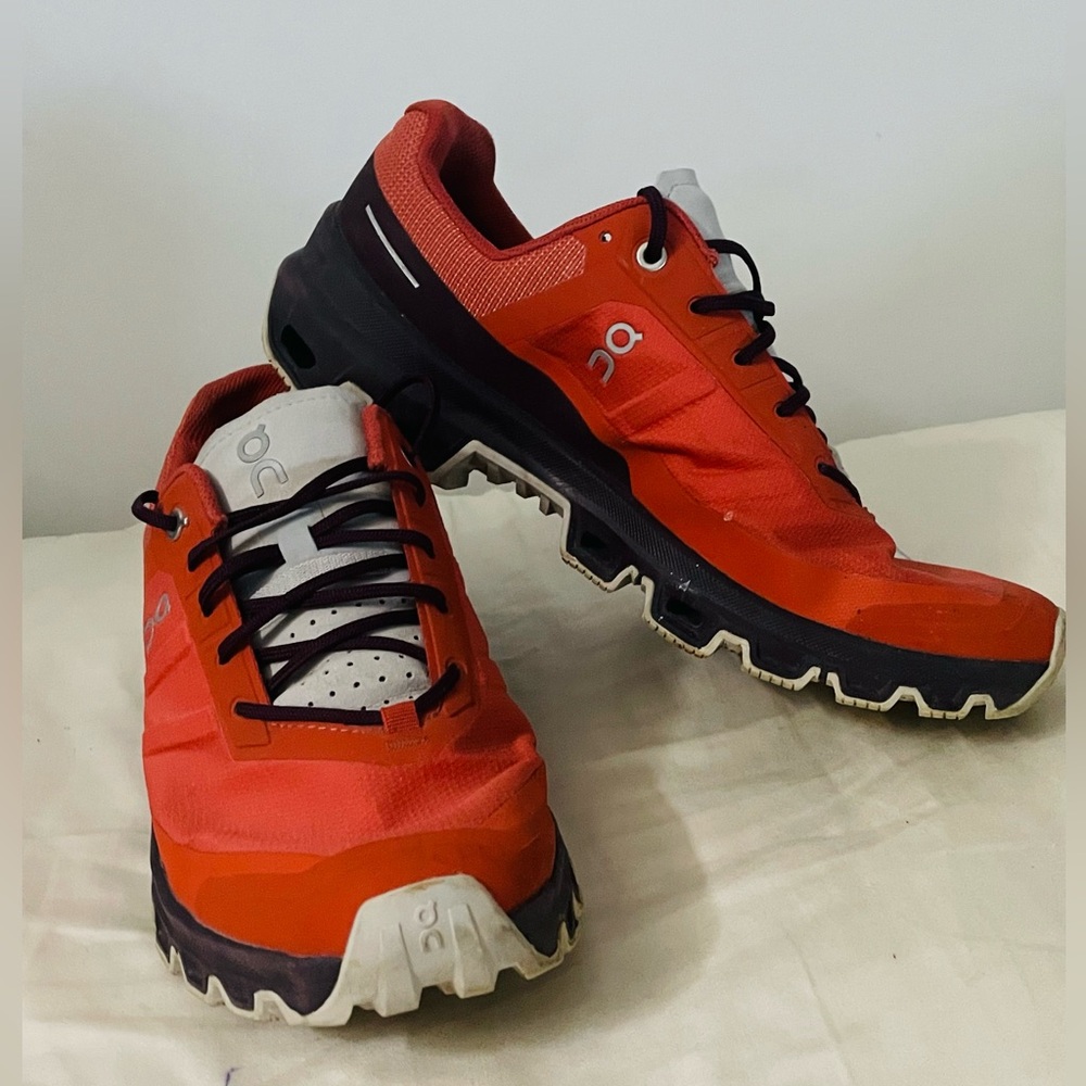 On Cloud-venture Running Men's orange Trail Shoes 8 good condition mulberry
